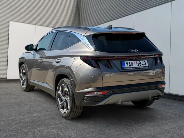 Hyundai Tucson STYLE 1.6HEV 132kW 4x4 TAŽNÉ - foto 4