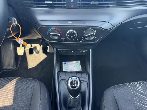 Hyundai Bayon COMFORT CLUB 1.2i 62kW CZ DPH - foto 10