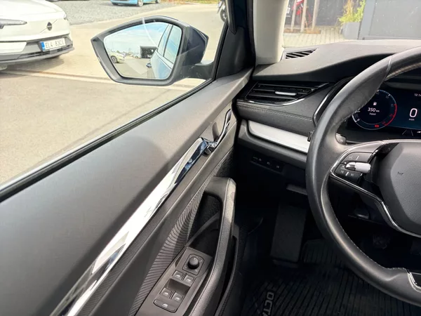 Škoda Octavia STYLE 1.5TSI 110kW DPH CZ - foto 11