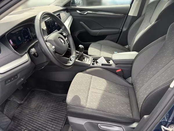 Škoda Octavia STYLE 1.5TSI 110kW DPH CZ - foto 7