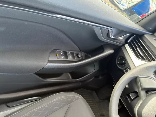 Škoda Scala AMBITION 1.0TSI 81kW CZ DPH - foto 11