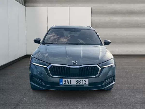 Škoda Octavia STYLE 2.0TSI 140kW DSG 4x4 CZ - foto 2