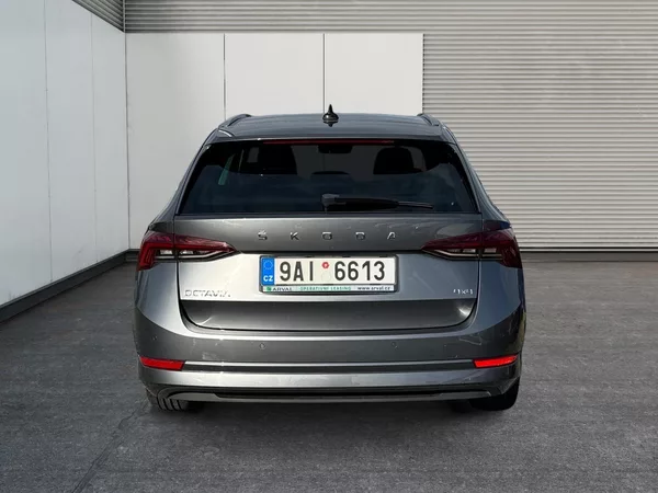 Škoda Octavia STYLE 2.0TSI 140kW DSG 4x4 CZ - foto 5