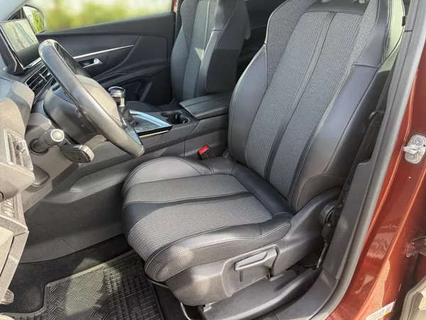 Peugeot 5008 ALLURE 1.5BHDI 96kW CZ DPH - foto 7