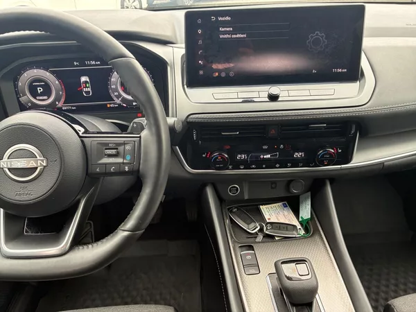 Nissan Qashqai N-CONNECTA 1.3MHEV 116kW CZ - foto 10