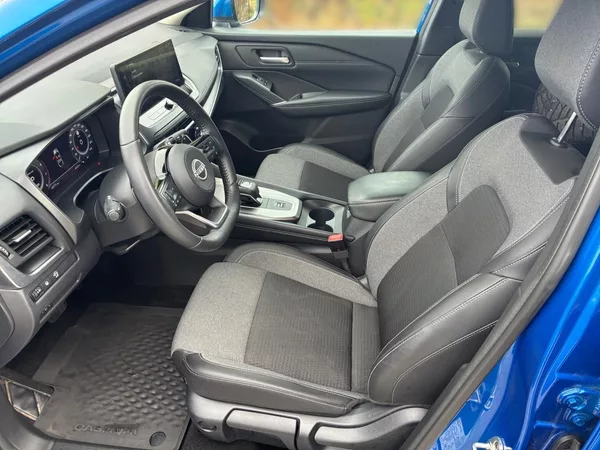 Nissan Qashqai N-CONNECTA 1.3MHEV 116kW CZ - foto 7