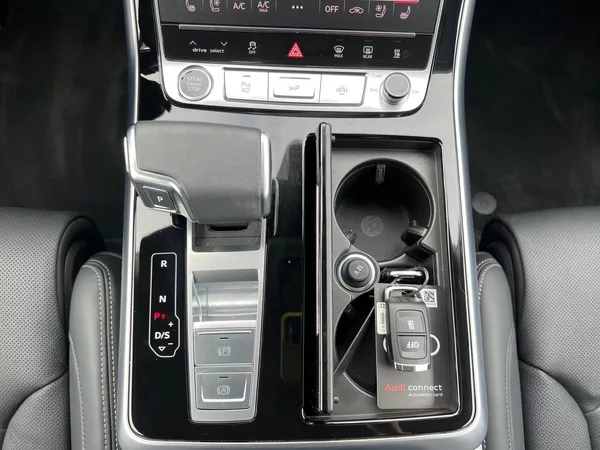 Audi Q8 S-LINE 50TDI WEBASTO HUP DPH - foto 11