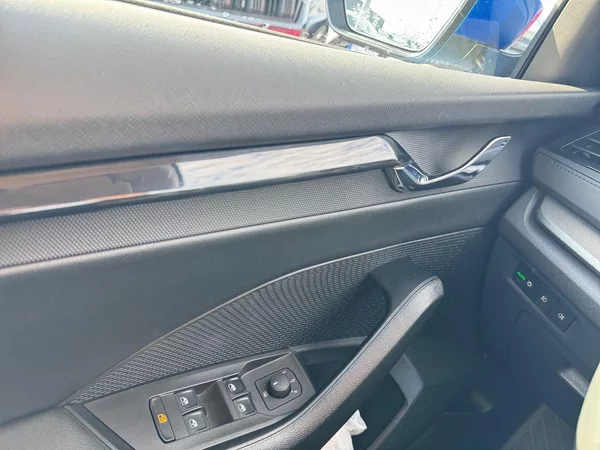 Škoda Octavia AMBITION 1.5e-TEC 110kW CZ DPH - foto 11