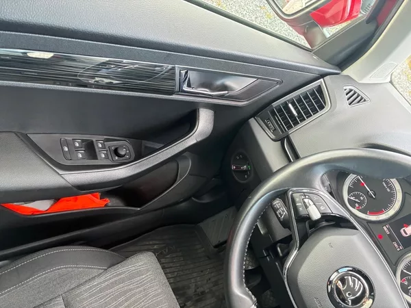 Škoda Karoq STYLE 2.0TDI 110kW CZ DPH - foto 11