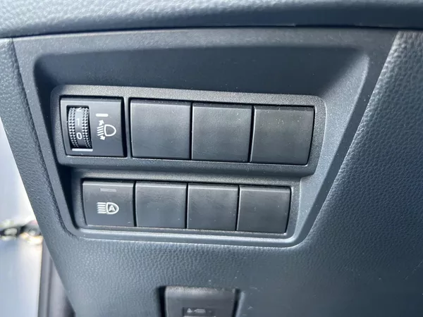Toyota Yaris Cross HYBRID 1.5 85kW e-CVT C/T CZ - foto 18