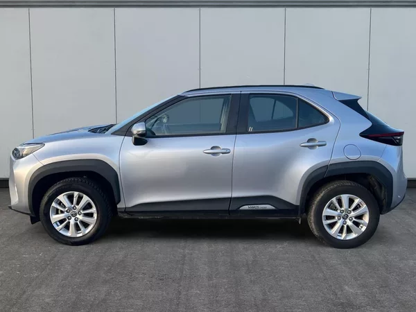 Toyota Yaris Cross HYBRID 1.5 85kW e-CVT C/T CZ - foto 2