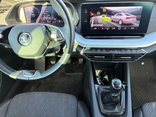 Škoda Octavia STYLE 1.5TSI 110kW CZ DPH - foto 10