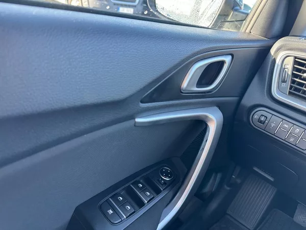 Kia Ceed SPIN 1.5T-GDI 118kW CZ DPH - foto 11