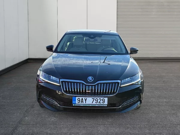 Škoda Superb L&K 2.0TDI 147kW DSG DPH CZ - foto 2