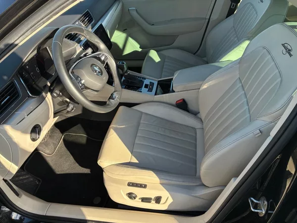 Škoda Superb L&K 2.0TDI 147kW DSG DPH CZ - foto 7