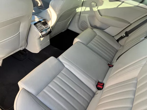 Škoda Superb L&K 2.0TDI 147kW DSG DPH CZ - foto 8