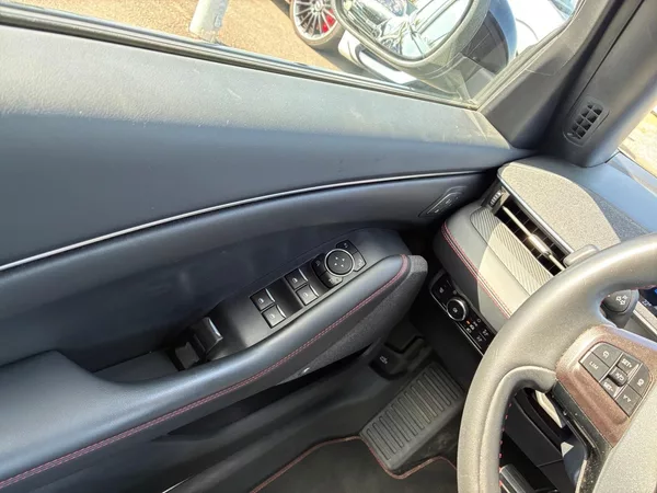Ford Mustang Mach-E PREM BEV 91kWh 275kw PrD AWD - foto 11