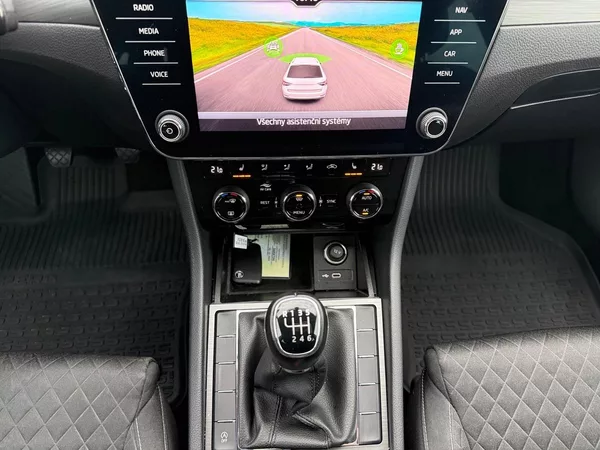 Škoda Superb AMBITION 2.0TDI 110kW CZ DPH - foto 10