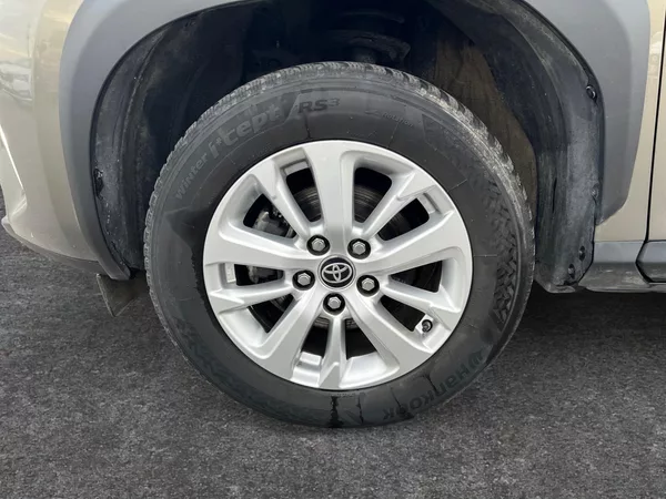 Toyota Yaris Cross COMFORT TECH 1.5 92kW CZ DPH - foto 13
