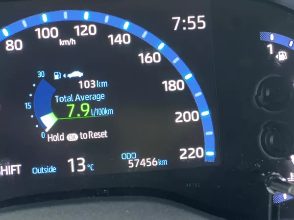 Toyota Yaris Cross COMFORT TECH 1.5 92kW CZ DPH - foto 17