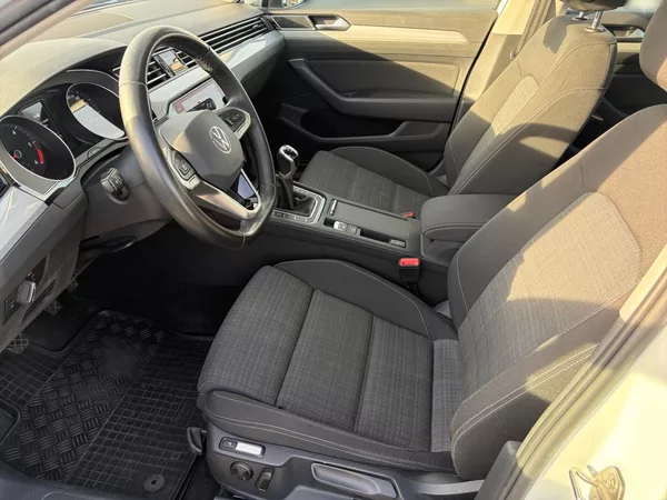 Volkswagen Passat BUSINESS 2.0TDI 110kW CZ DPH - foto 7