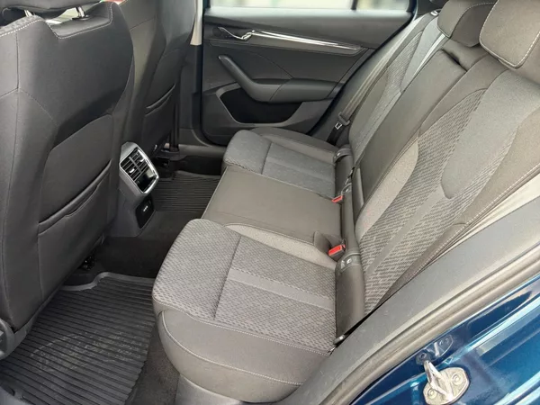 Škoda Octavia STYLE 1.5TSI 110kW CZ DPH - foto 8