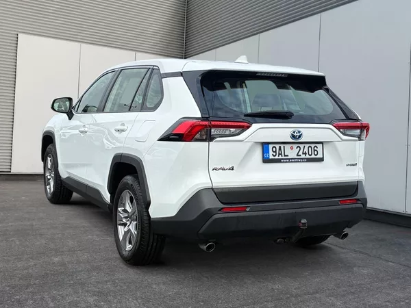 Toyota RAV4 ACTIVE 2.5HYBRID 131kW 4WD TAŽ - foto 4