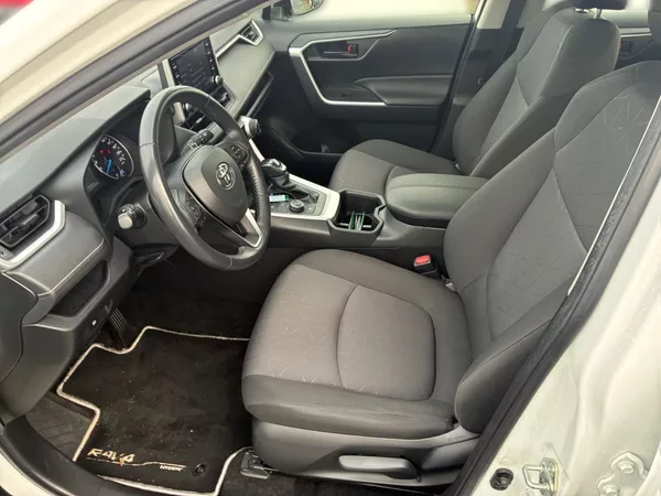 Toyota RAV4 ACTIVE 2.5HYBRID 131kW 4WD TAŽ - foto 7