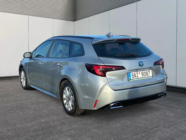 Toyota Corolla COMFORT 1.8HYBRID 72kW CZV DPH - foto 4