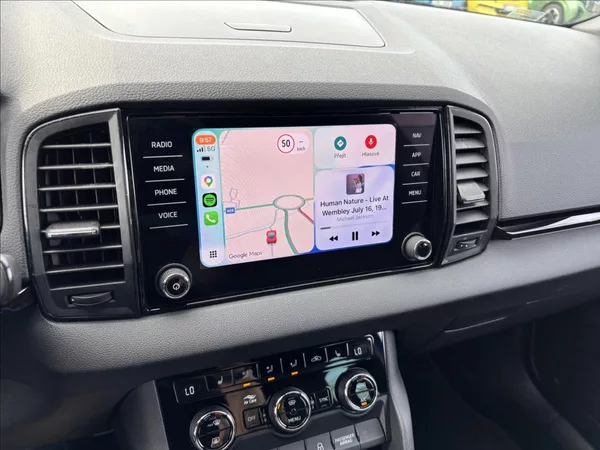 Škoda Karoq 2,0 TDI Sportline DSG ČR - foto 28
