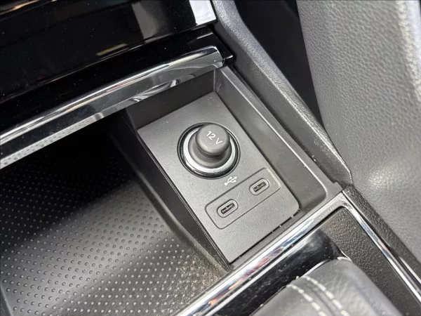 Škoda Karoq 2,0 TDI Sportline DSG ČR - foto 31