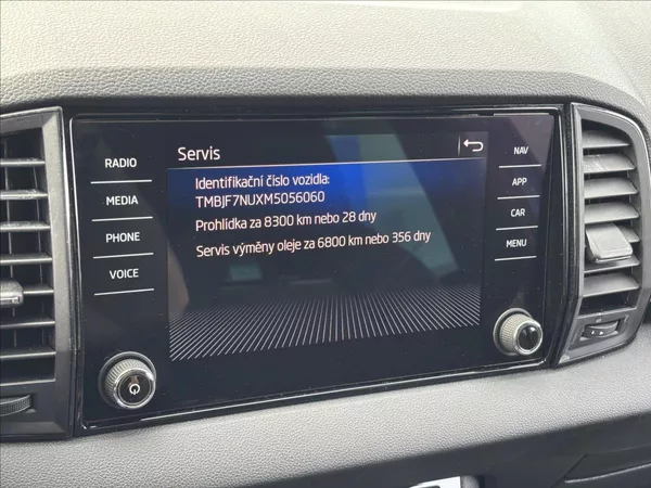 Škoda Karoq 2,0 TDI Sportline DSG ČR - foto 34