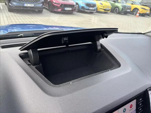Škoda Karoq 2,0 TDI Sportline DSG ČR - foto 40