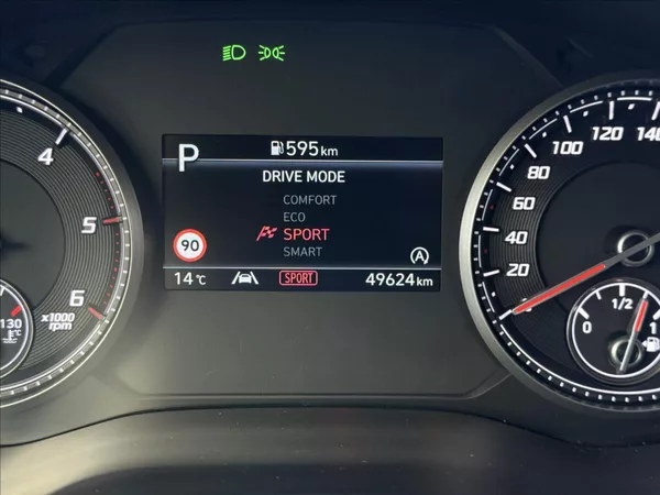 Hyundai Santa Fe 2,2 CRDi 142 kW Smart DPH CZ - foto 28