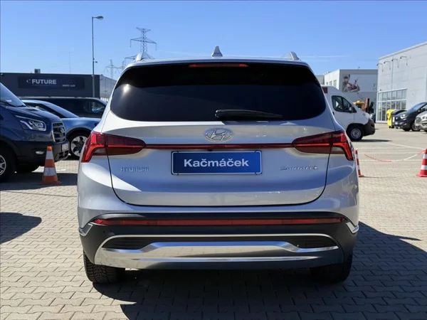 Hyundai Santa Fe 2,2 CRDi 142 kW Smart DPH CZ - foto 4