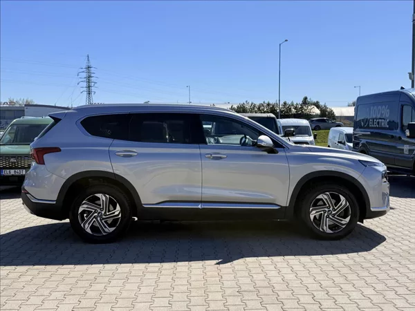 Hyundai Santa Fe 2,2 CRDi 142 kW Smart DPH CZ - foto 6