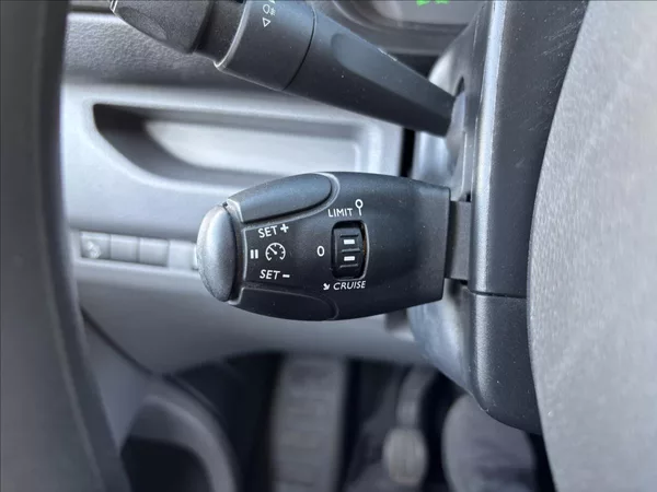 Opel Vivaro 2,0 CDTI 106kW L1 - foto 24