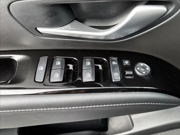 Hyundai Tucson 1,6 T-GDI mHEV Smart 110kW - foto 30