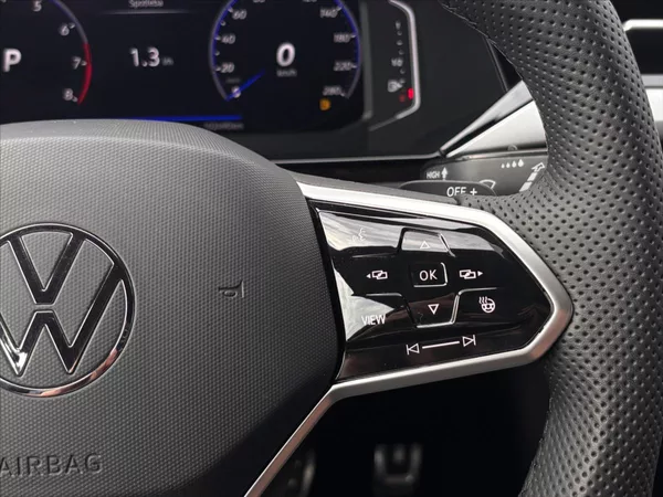 Volkswagen Arteon 2,0 TSI R-Line 206kW DSG - foto 27
