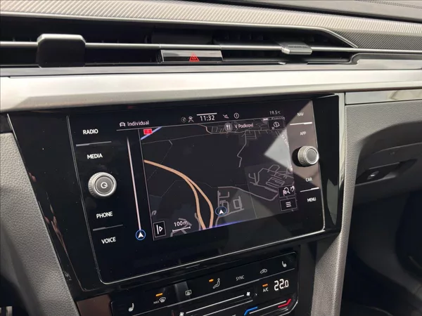 Volkswagen Arteon 2,0 TSI R-Line 206kW DSG - foto 30