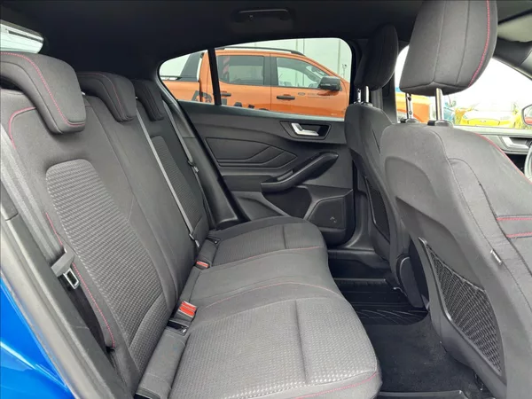 Ford Focus 1,0 EcoBoost 92 kW ST Line - foto 15