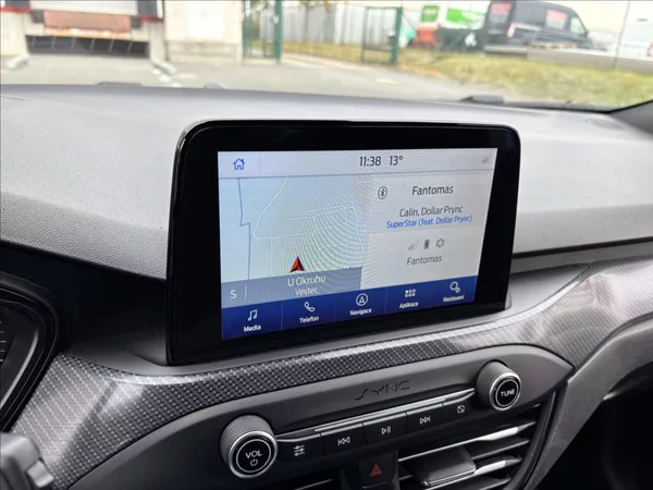 Ford Focus 1,0 EcoBoost 92 kW ST Line - foto 26