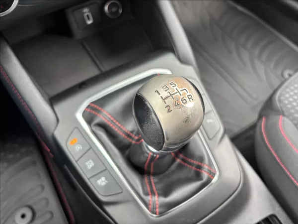 Ford Focus 1,0 EcoBoost 92 kW ST Line - foto 28