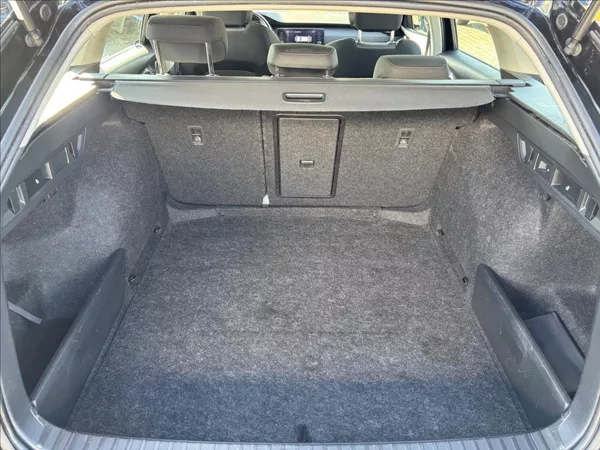 Škoda Octavia 1,5 TSI 110kW Ambition Combi - foto 11