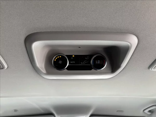 Ford Tourneo Custom 2,0 125kW Titanium X AWD L1 - foto 22