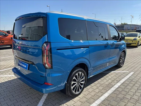 Ford Tourneo Custom 2,0 125kW Titanium X AWD L1 - foto 5
