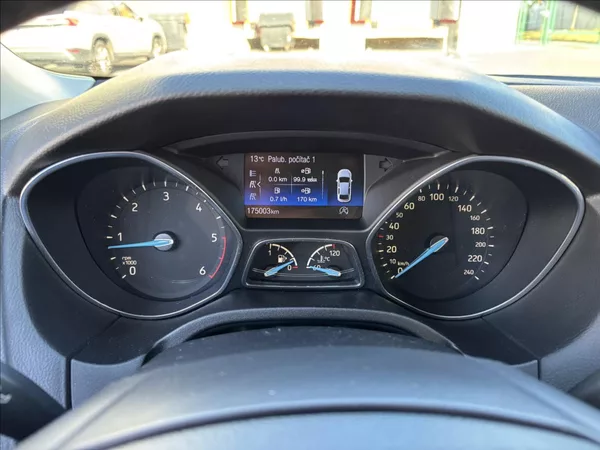 Ford Focus 1,5 TDCI 70kW Trend - foto 17