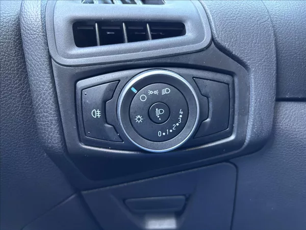 Ford Focus 1,5 TDCI 70kW Trend - foto 20