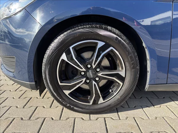 Ford Focus 1,5 TDCI 70kW Trend - foto 9
