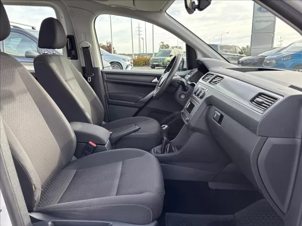Volkswagen Caddy 1,2 TSI 62kW Trendline - foto 16